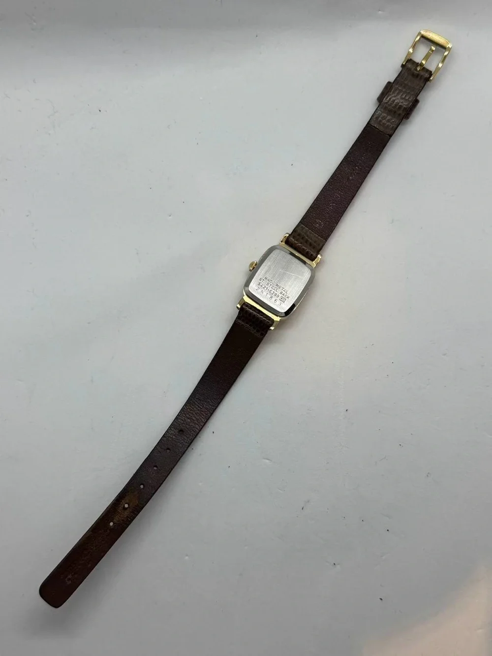 Vintage Seiko Women’s Quartz Gold Tone 16mm Rectangular Watch New Battery Runs